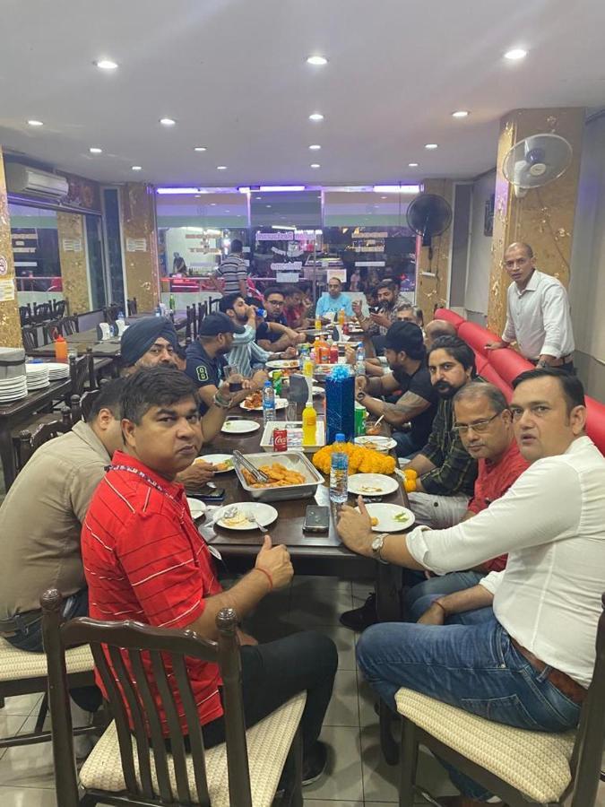 New Pind Balluchi Inn Pattaya Bagian luar foto