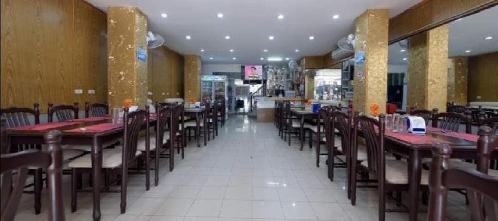 New Pind Balluchi Inn Pattaya Bagian luar foto