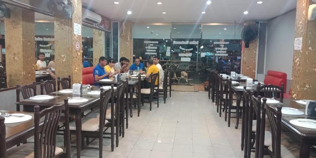 New Pind Balluchi Inn Pattaya Bagian luar foto
