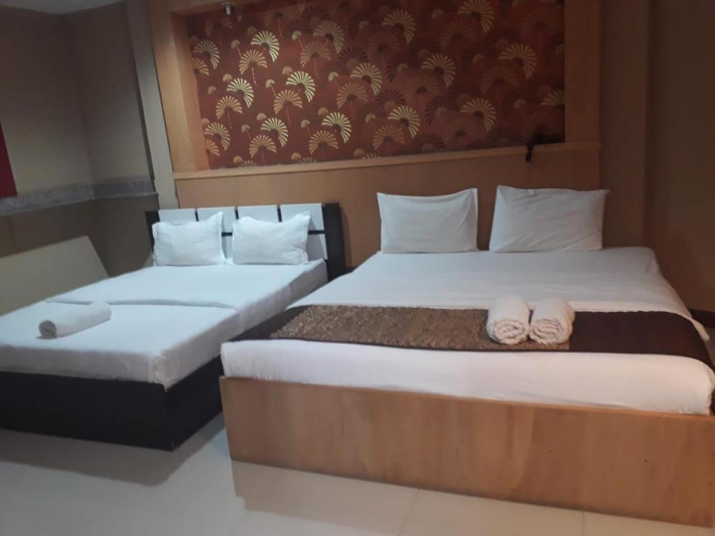 New Pind Balluchi Inn Pattaya Bagian luar foto