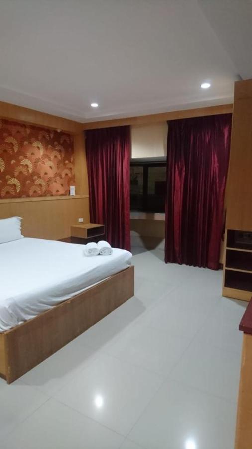New Pind Balluchi Inn Pattaya Bagian luar foto