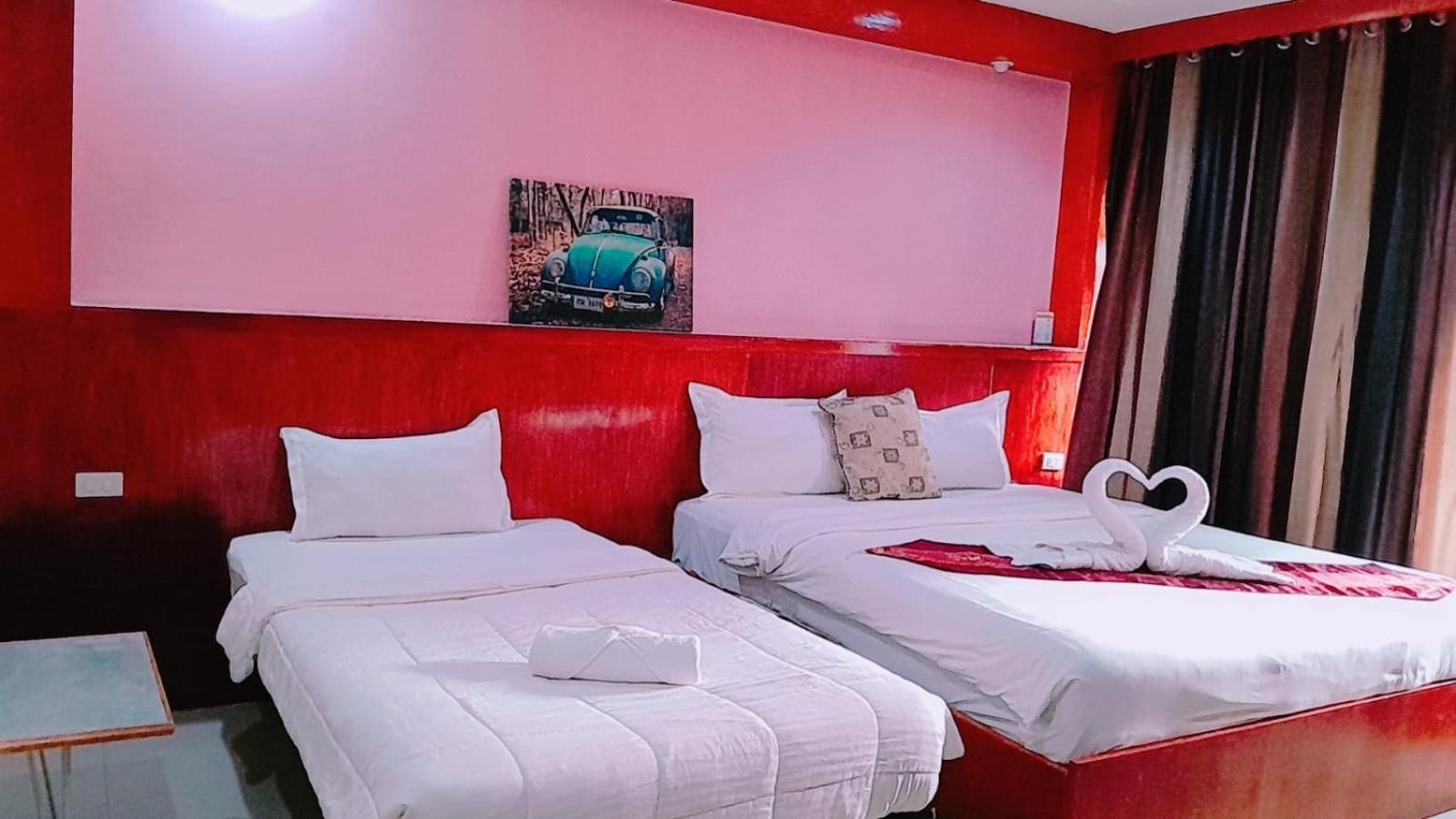 New Pind Balluchi Inn Pattaya Bagian luar foto